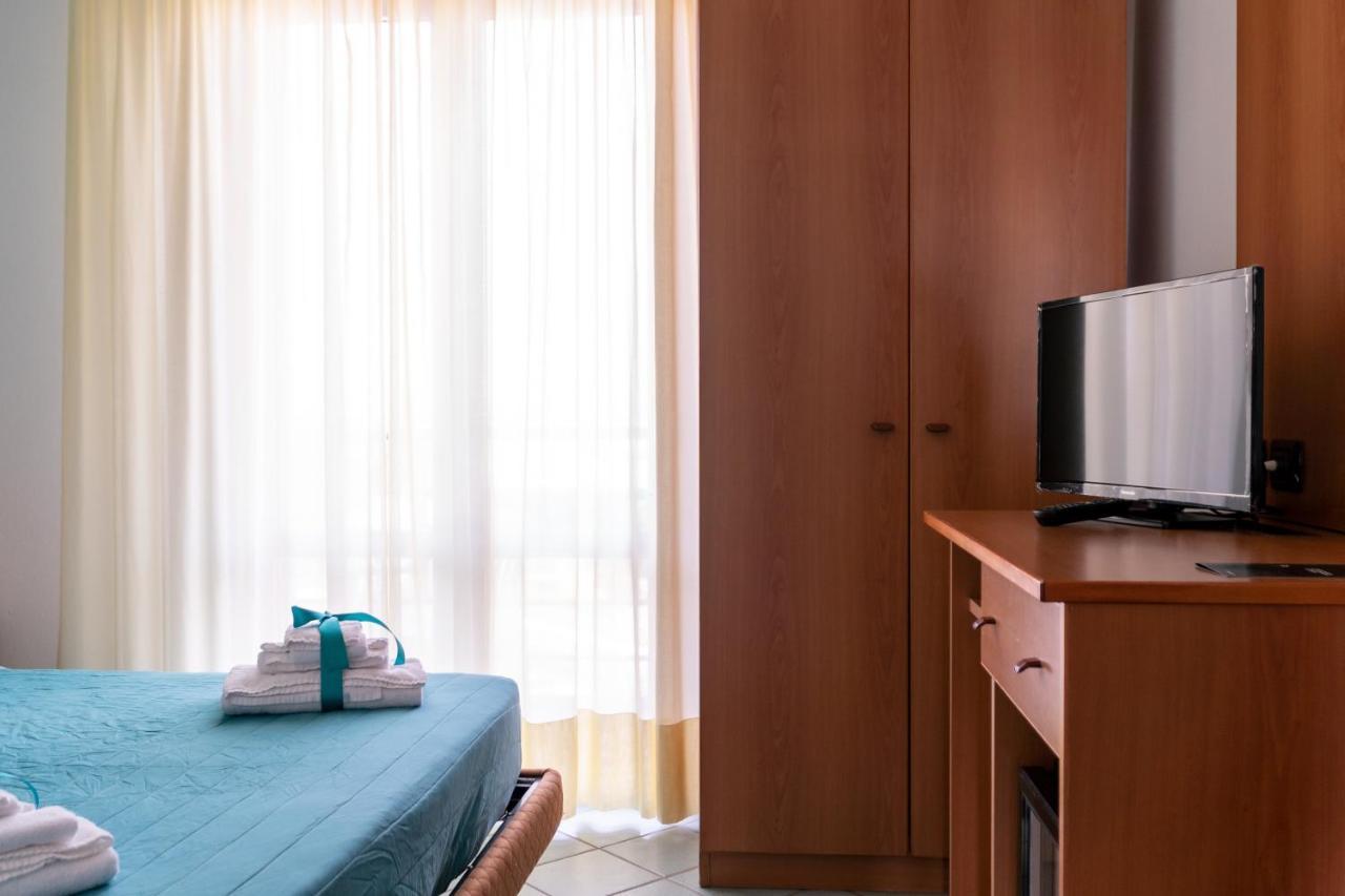 Hotel Alisei Линяно Сабиадоро Екстериор снимка