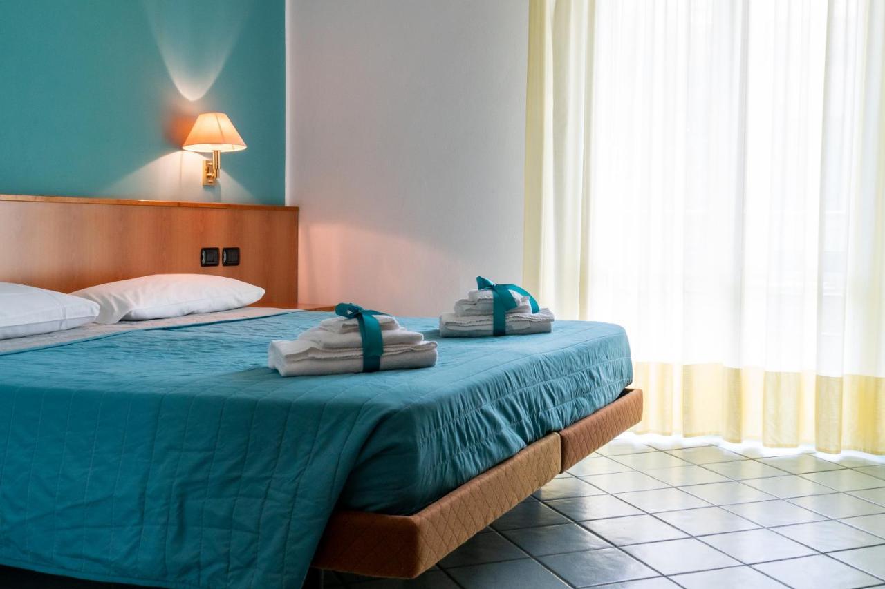 Hotel Alisei Линяно Сабиадоро Екстериор снимка